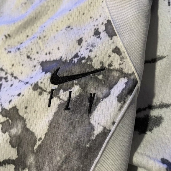 NIKE Air Fly Womens XL 2XL Crossover Marble Basketball Shorts CU3485 002 NEW - Picture 3 of 7